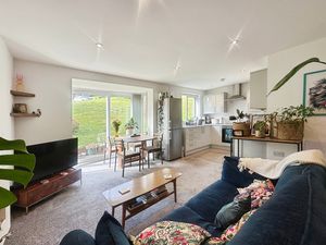 Photo 2- click for photo gallery